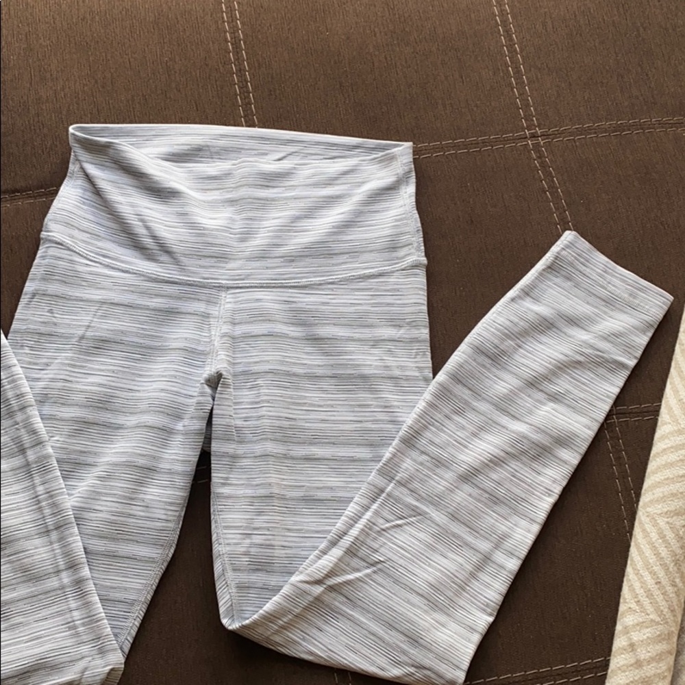 Lululemon Wunder Under Luxtreme 7/8 Leggings